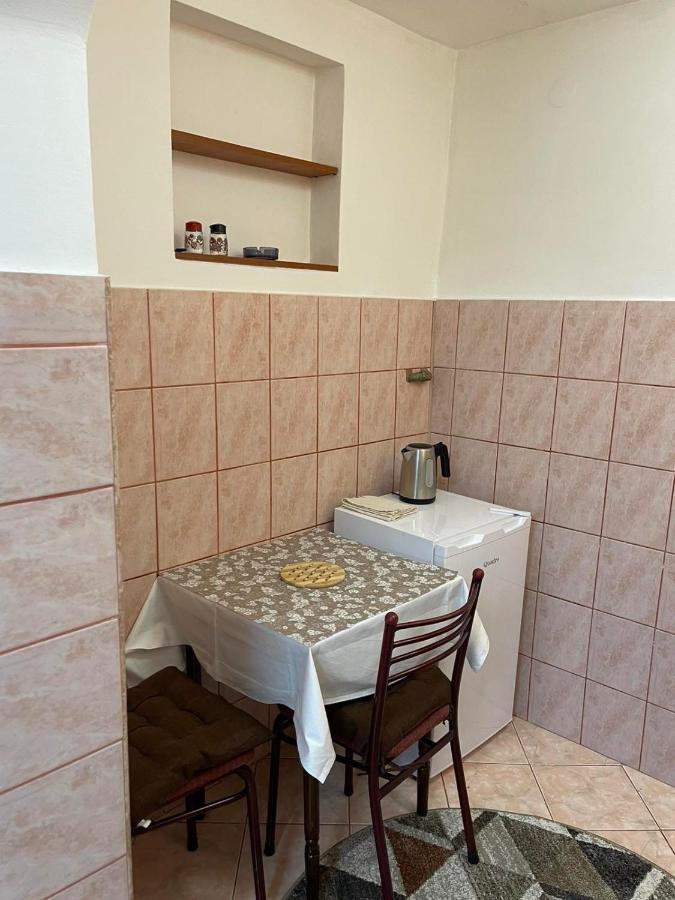 Studio Apartman Sedrenik SJJ Buitenkant foto